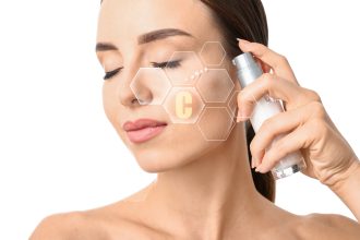 comparing Vitamin c serum with antioxidant serums